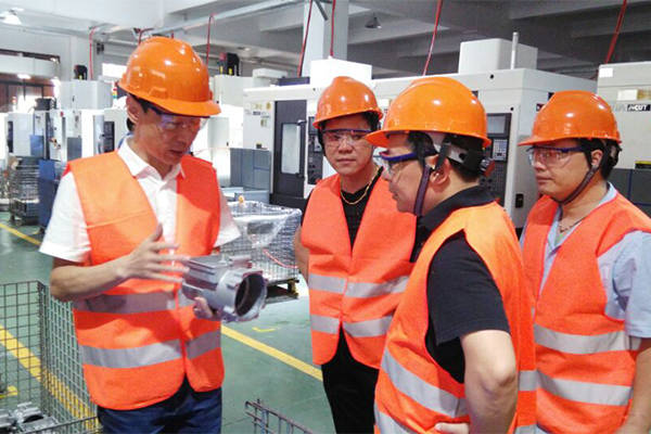美国艾默生国际采购部质量工程师王经理莅临我司年度审核